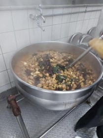 校園新鮮紫蘇入菜